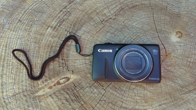 Canon_PowerShot_SX600_on_wood